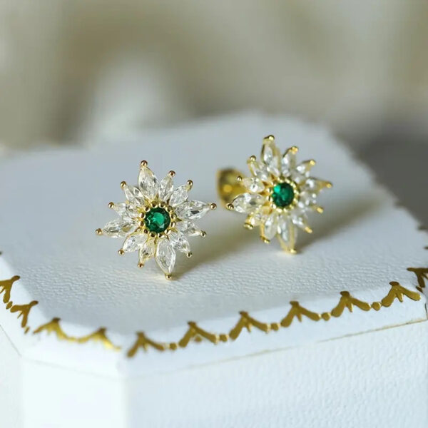 Flower Earrings Women's Elegant Fashion - Image 5