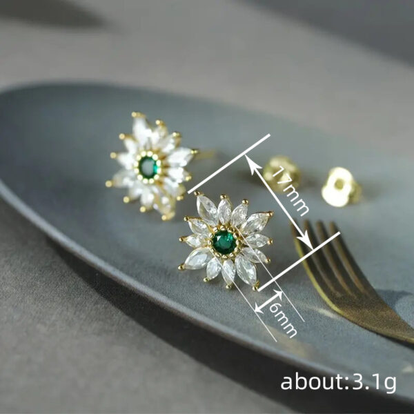 Flower Earrings Women's Elegant Fashion - Image 4